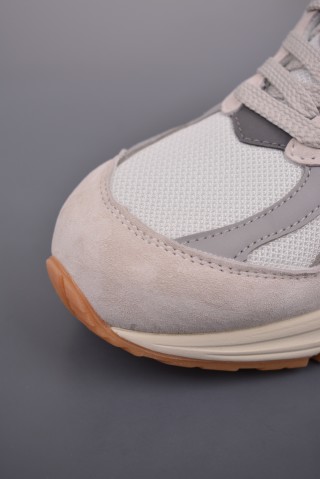 New Balance 991 V2 view 6