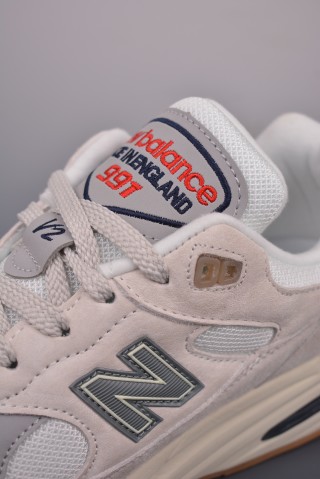 New Balance 991 V2 view 7