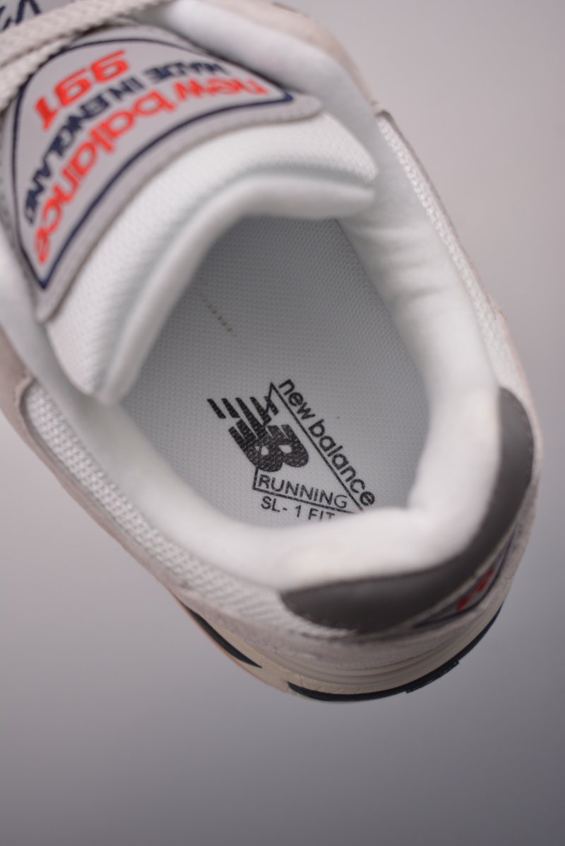 New Balance 991 V2 view