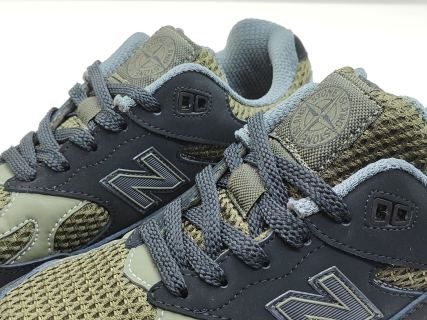 New Balance 991 V2 'Black' view 8