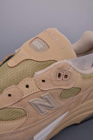 New Balance 992 'Grey' view 7