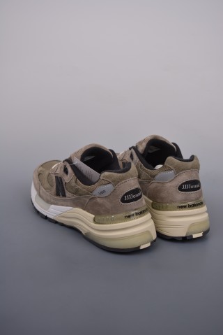 New Balance 992 'Grey' view 20