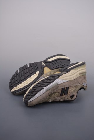 New Balance 992 'Grey' view 21