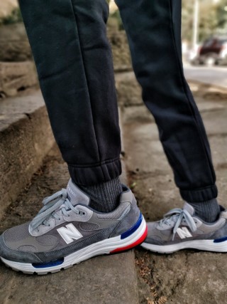 New Balance W992 view 4