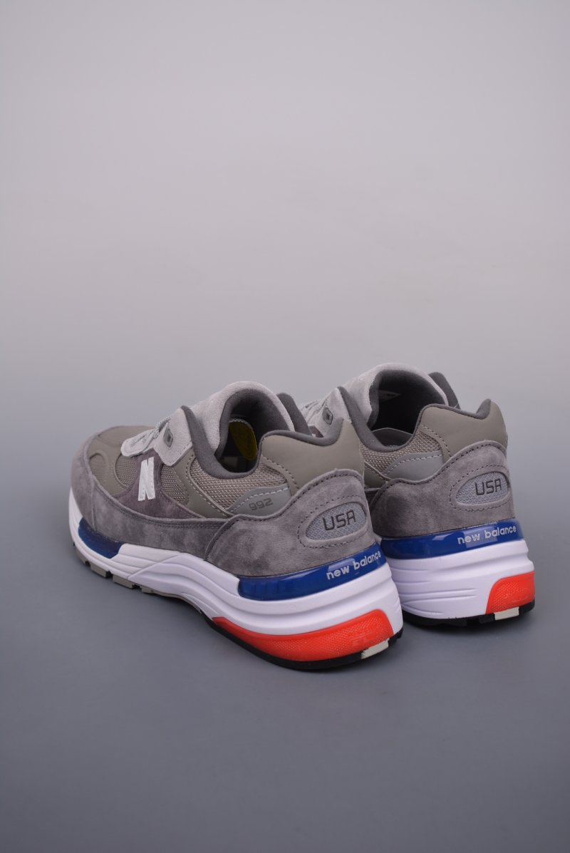 New Balance W992 view