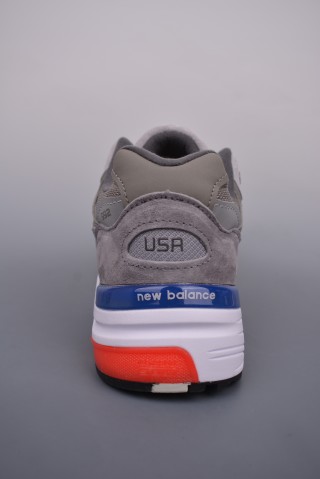 New Balance W992 view 4