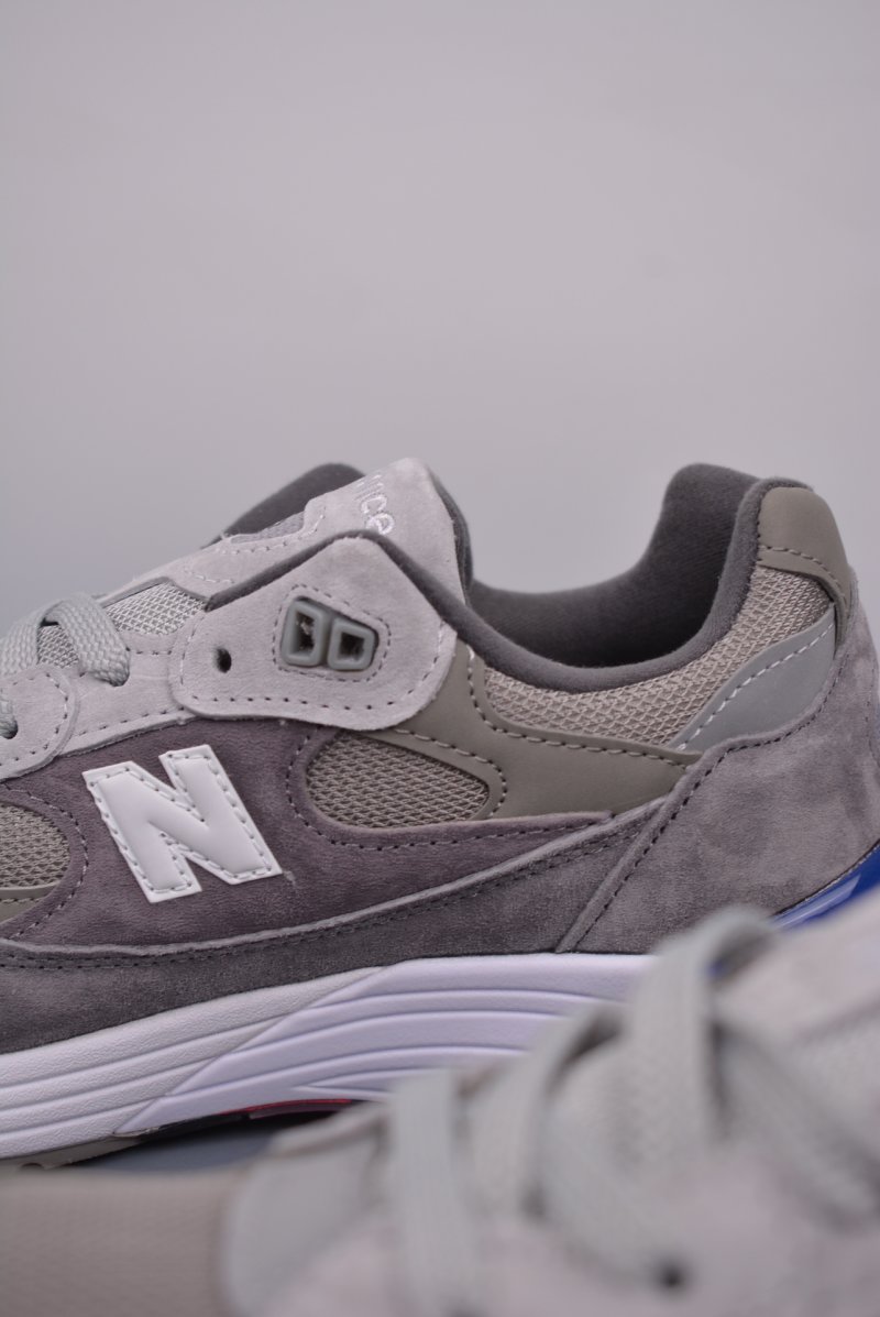 New Balance W992 view