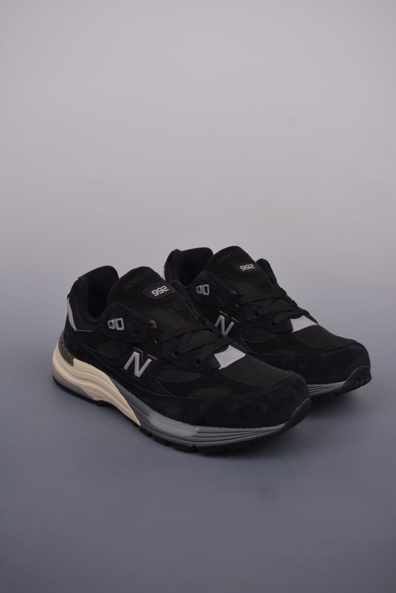 New Balance W992