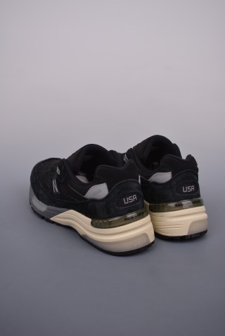 New Balance W992 view 2