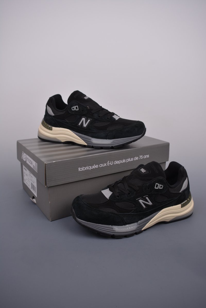 New Balance W992 view