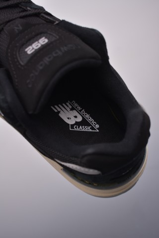 New Balance W992 view 9