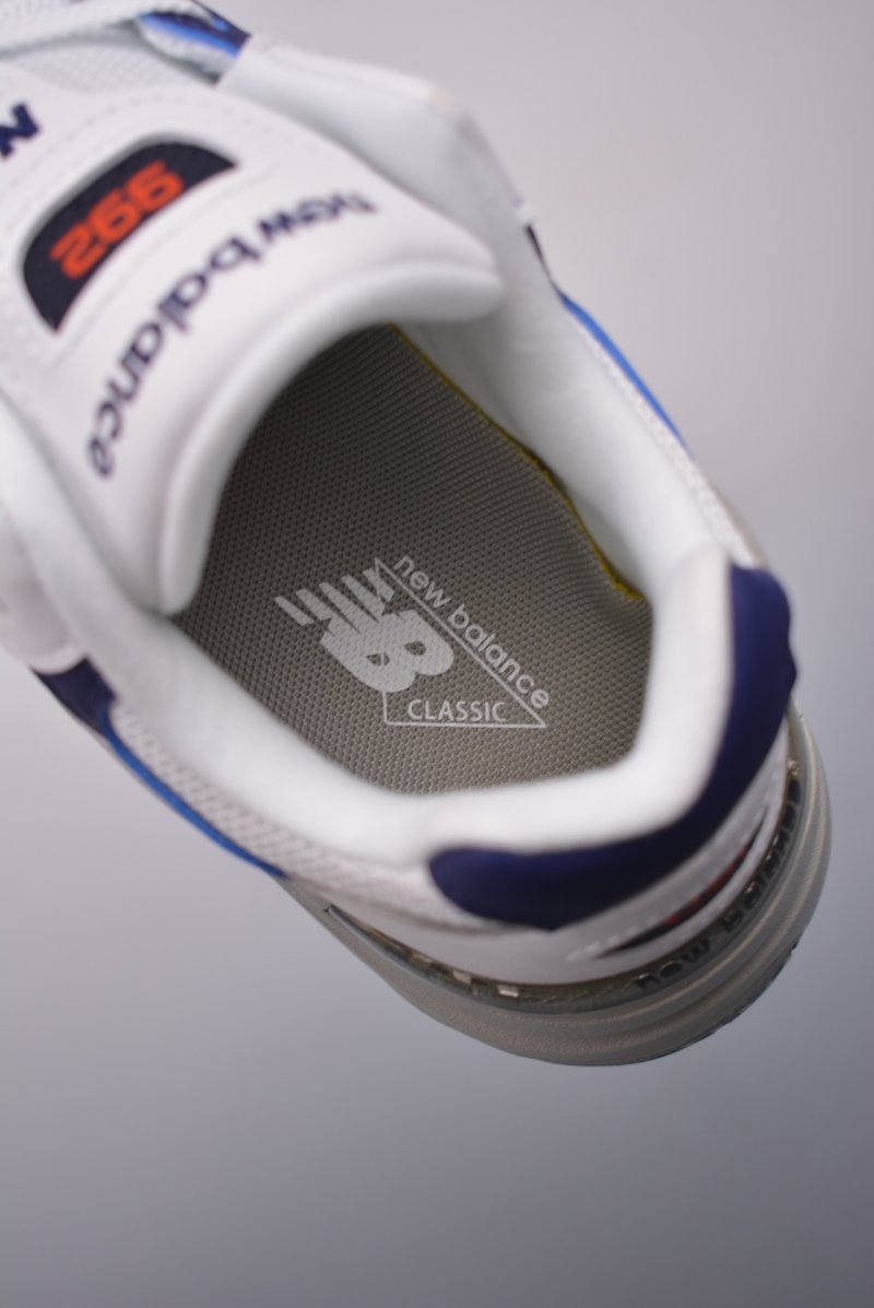New Balance W992 view
