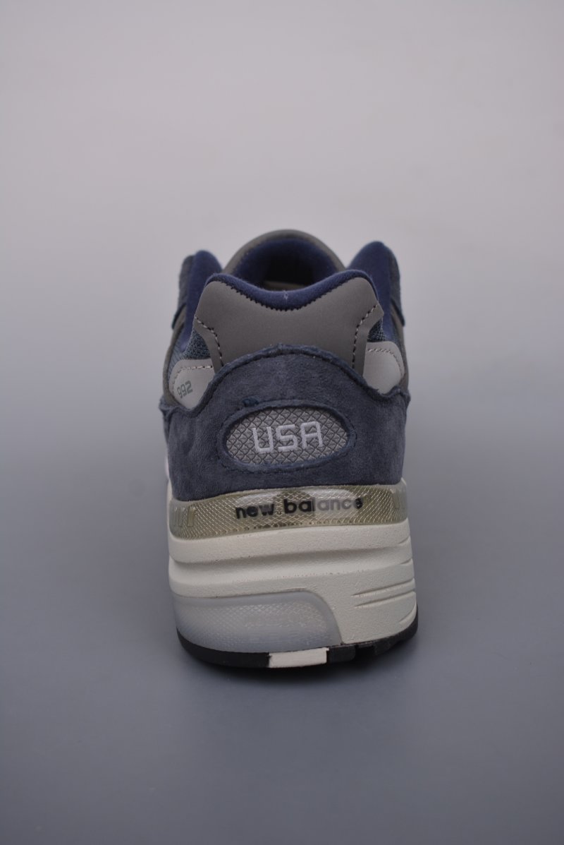 New Balance W992 view