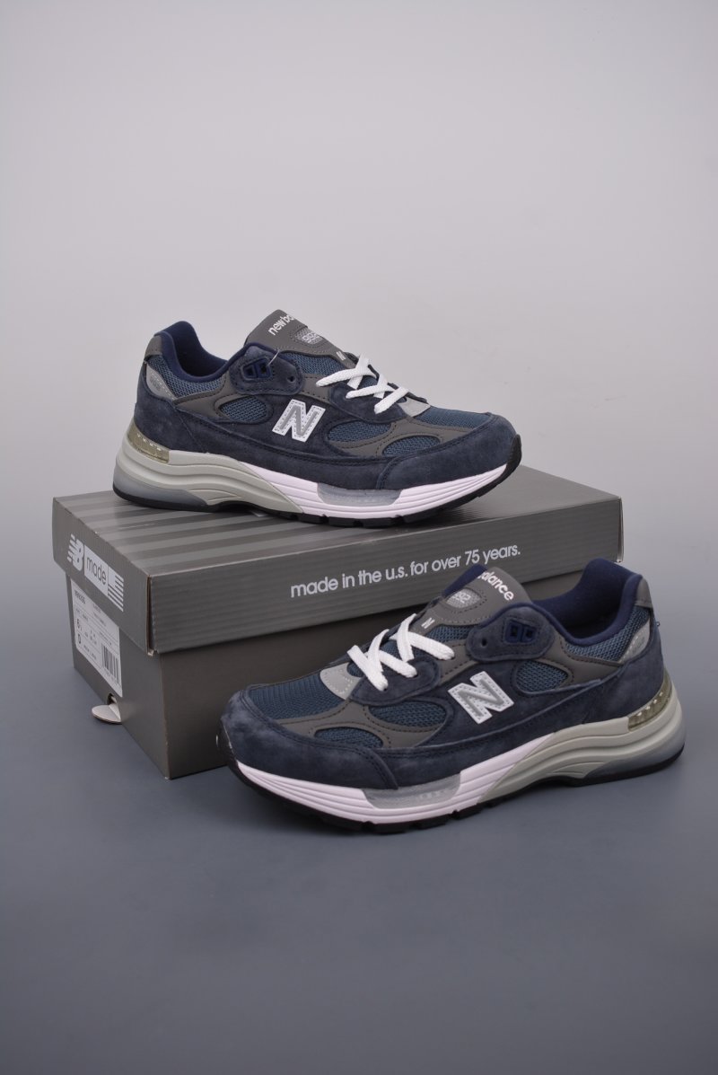 New Balance W992 view