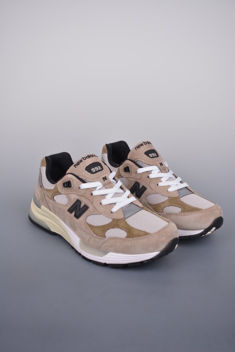 New Balance W992