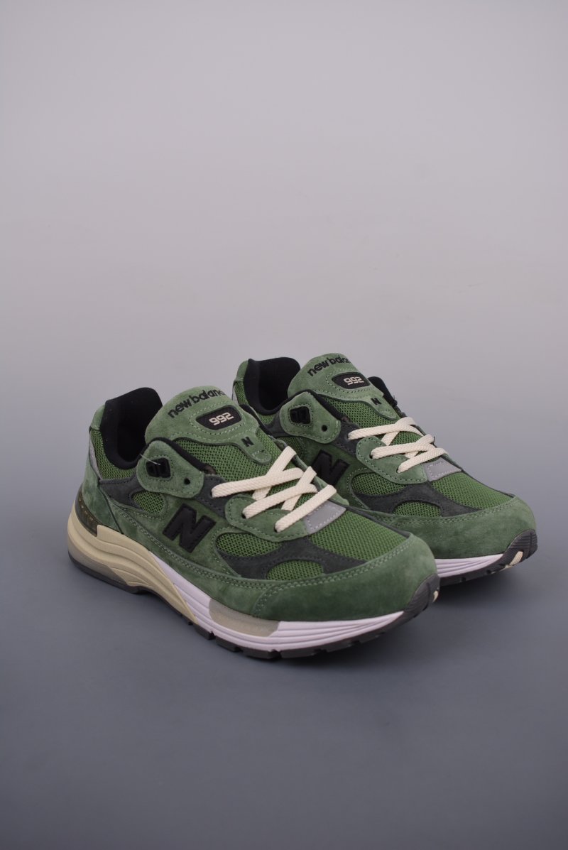 New Balance W992