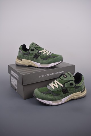 New Balance W992 view 5