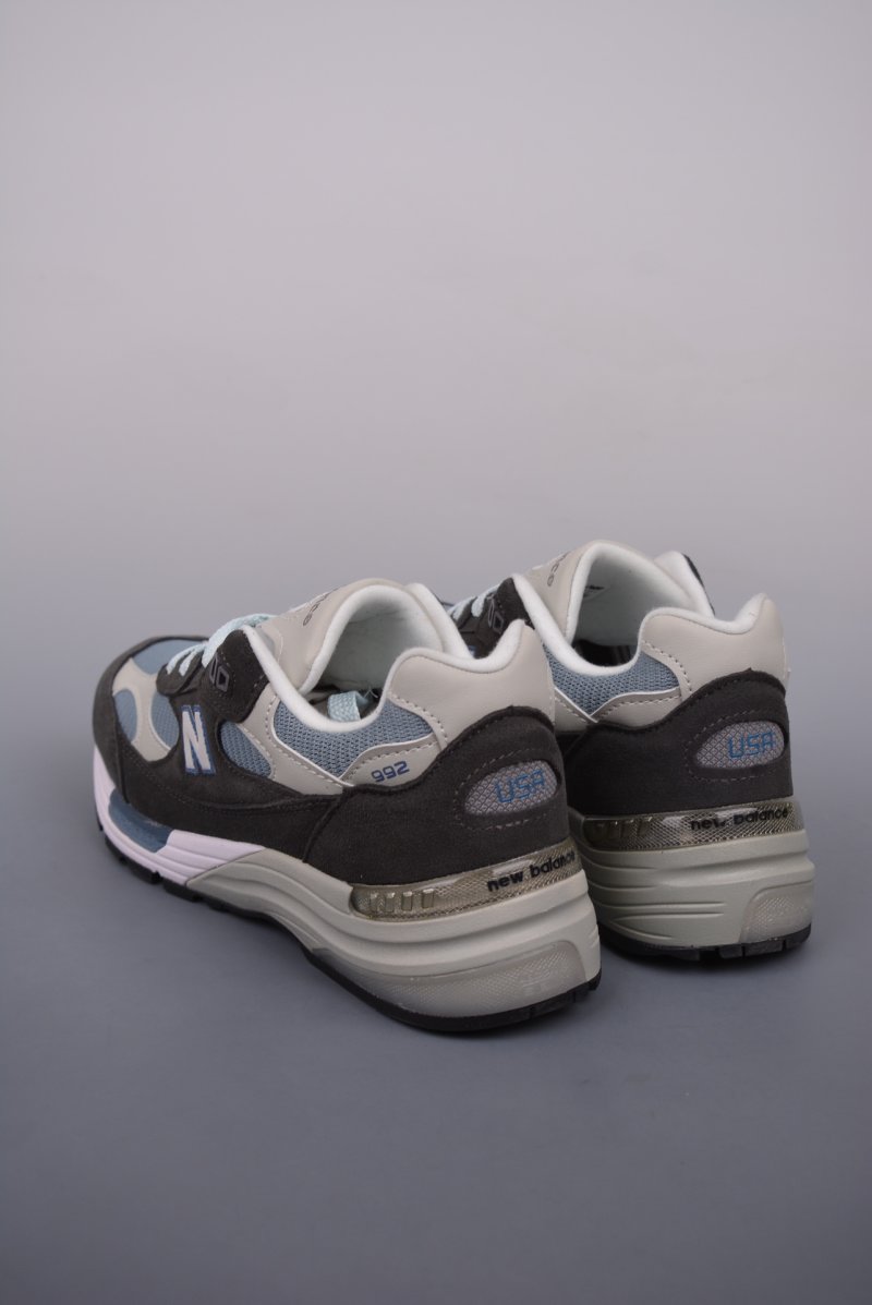 New Balance W992 view