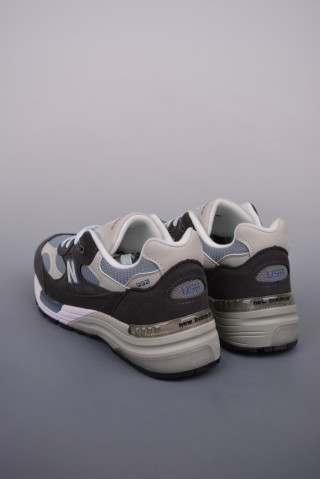 New Balance W992 view 2