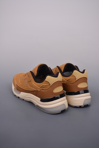 New Balance W992 view 2