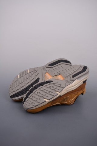 New Balance W992 view 3