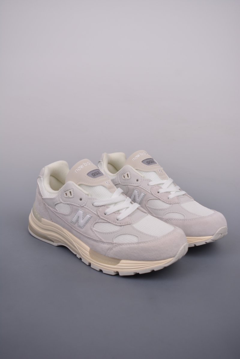 New Balance W992