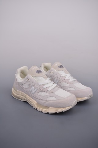 New Balance W992