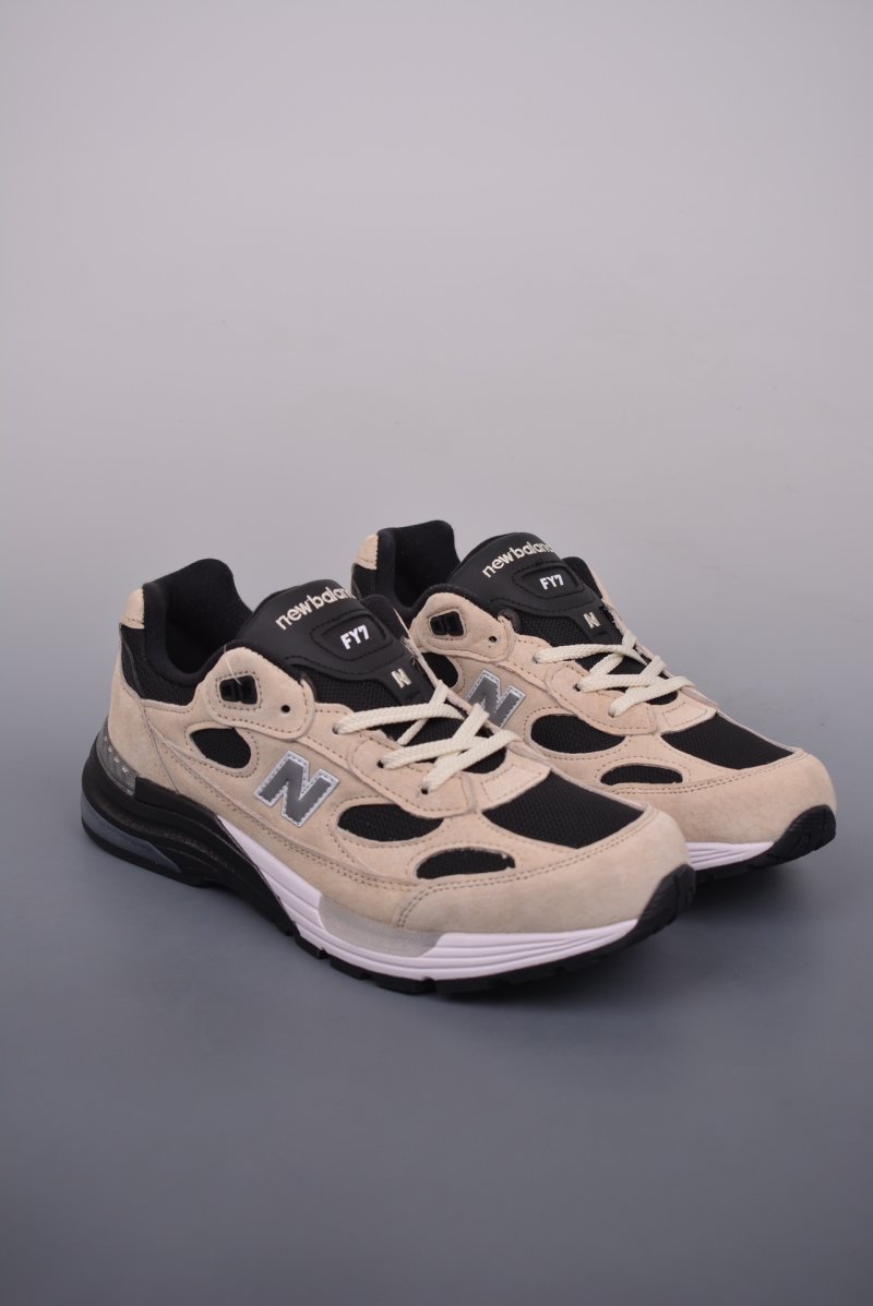 New Balance W992