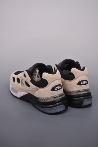 New Balance W992 view 2