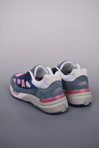 New Balance W992 view 2