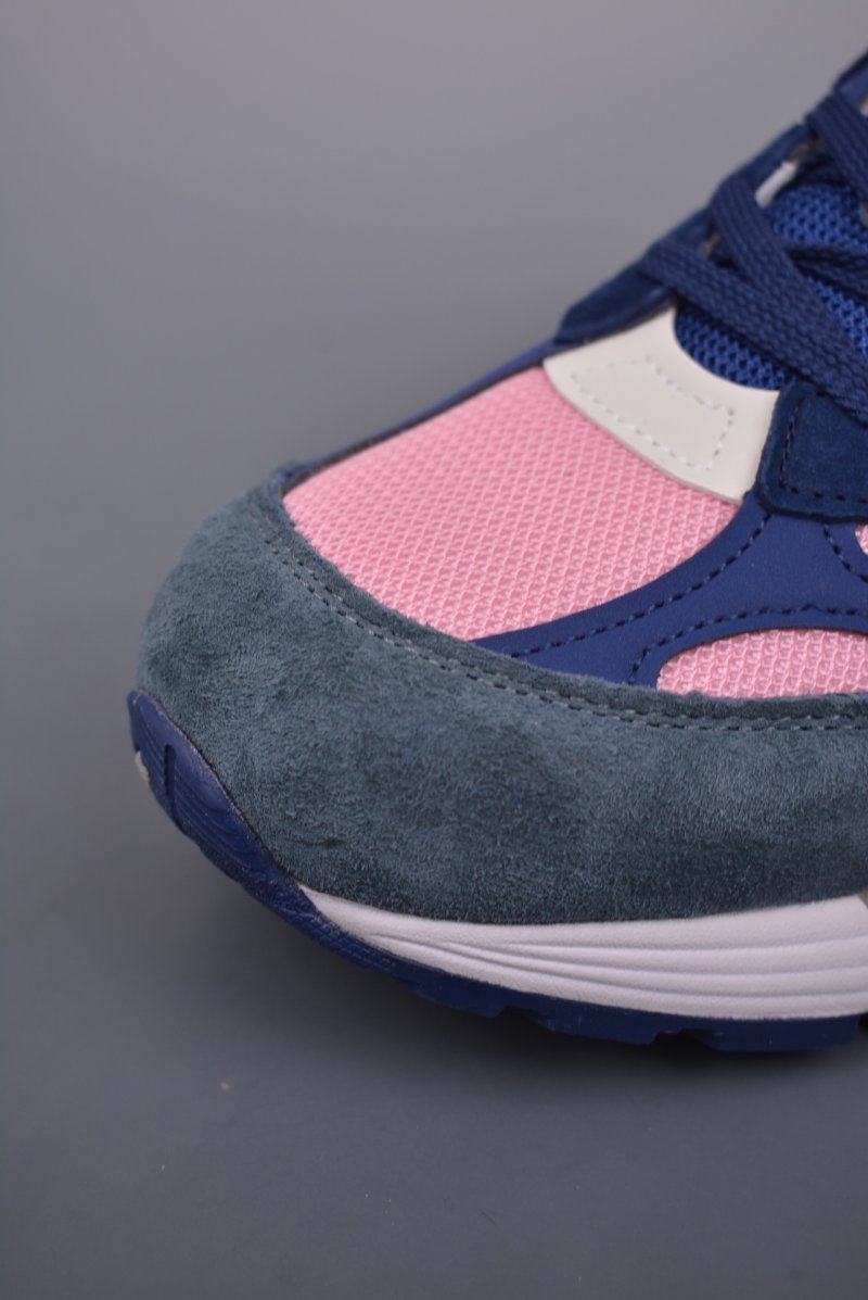 New Balance W992 view