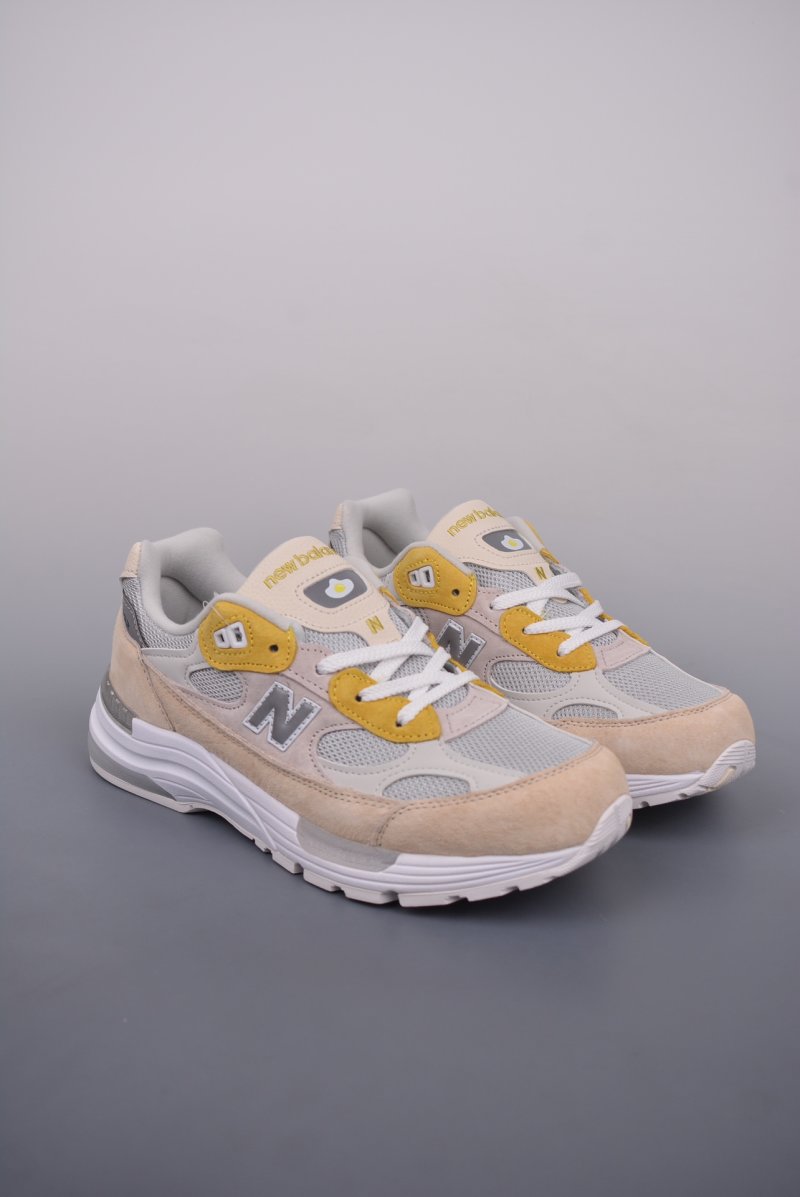 New Balance W992