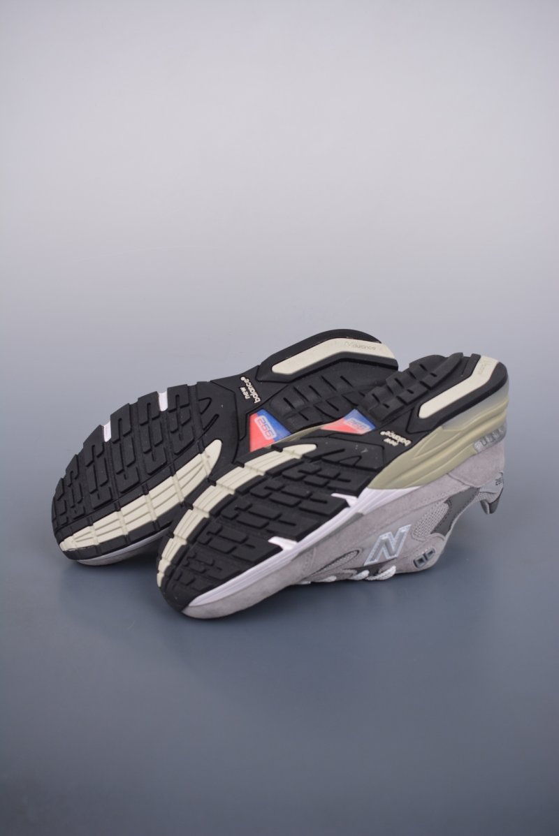 New Balance W992 view