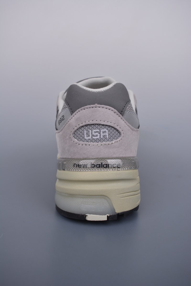 New Balance W992 view
