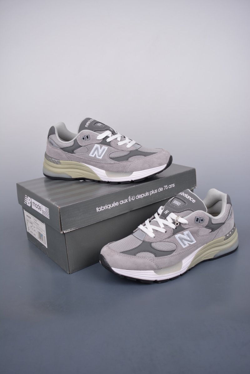 New Balance W992 view