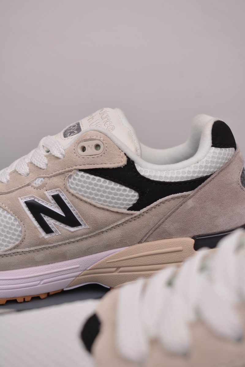New Balance 993 view