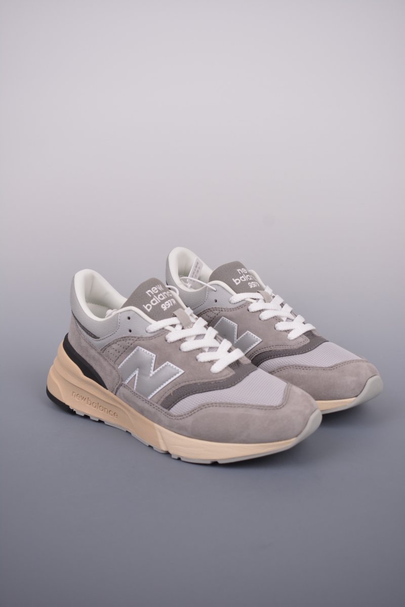 New Balance 997