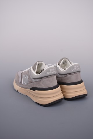 New Balance 997 view 2