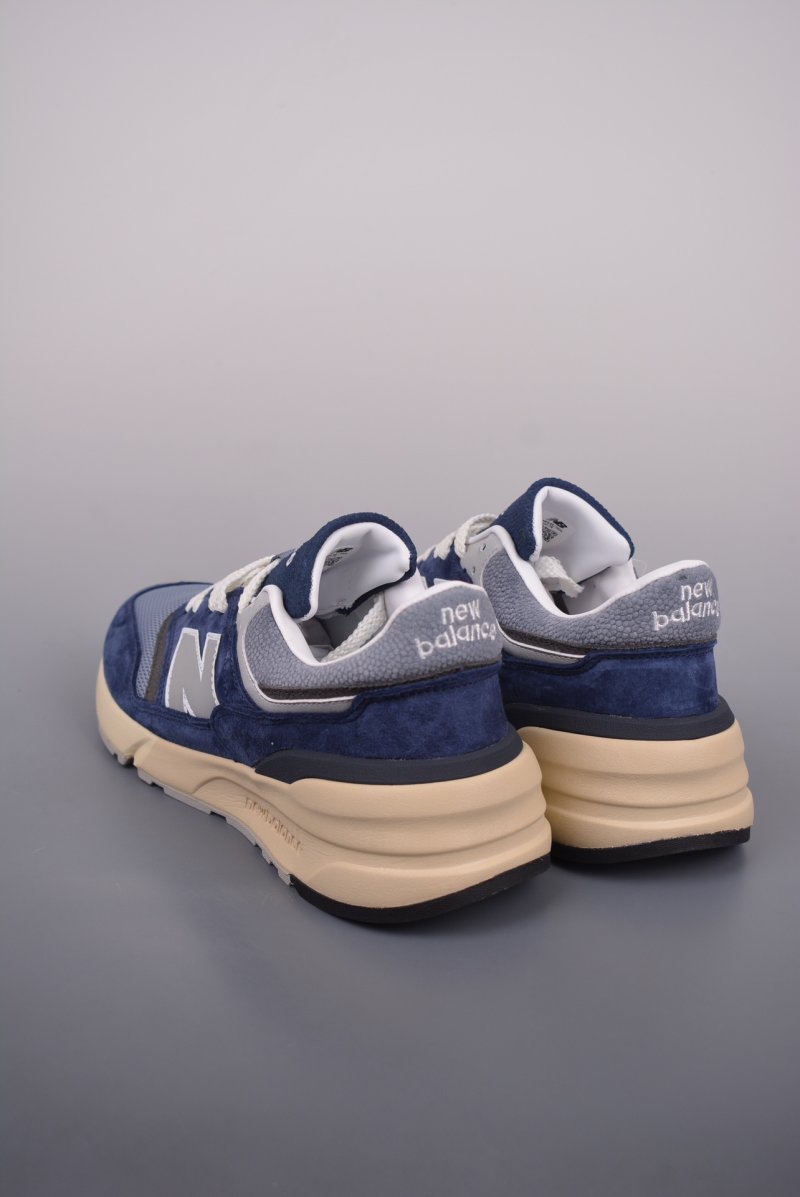 New Balance 997 view