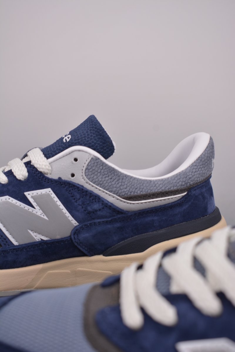 New Balance 997 view