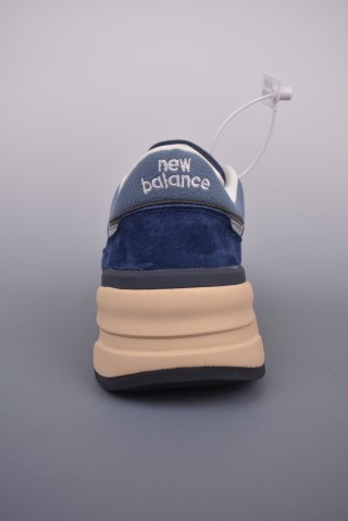 New Balance 997 view 4