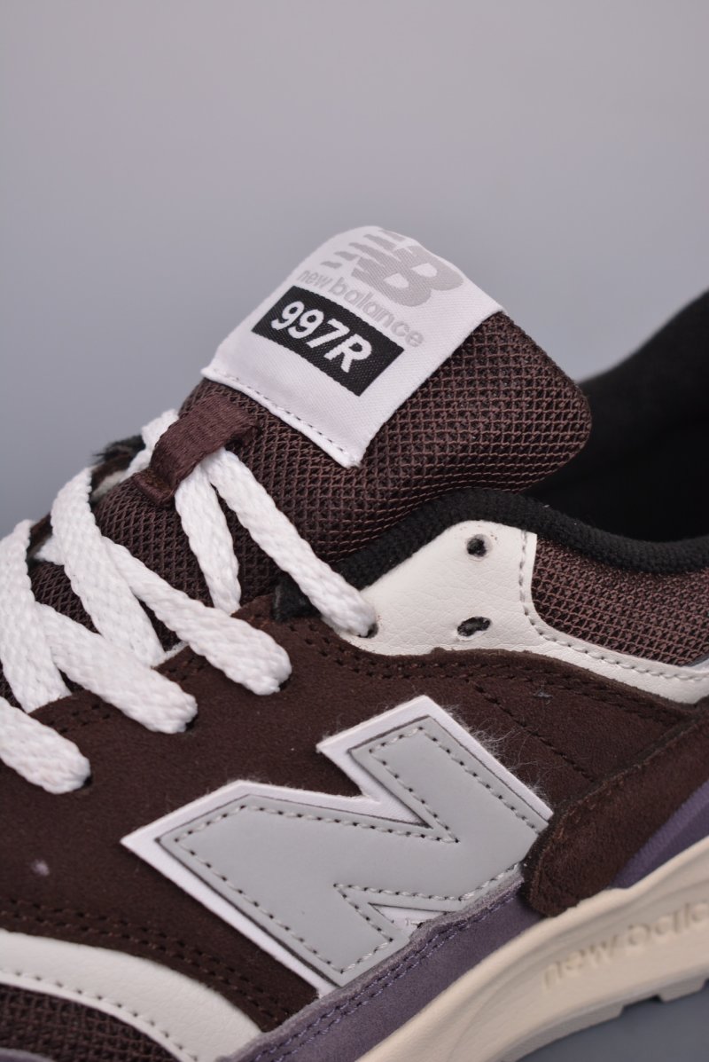 New Balance 997 view