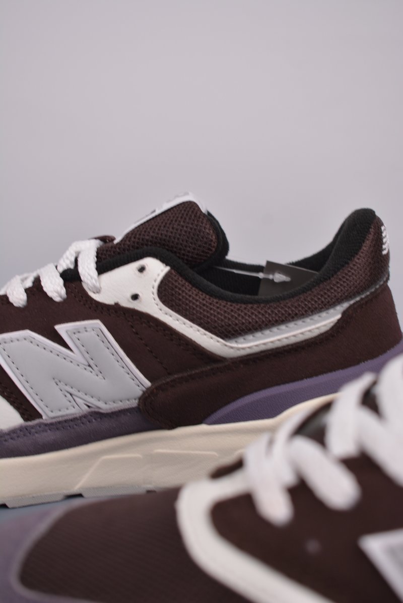 New Balance 997 view