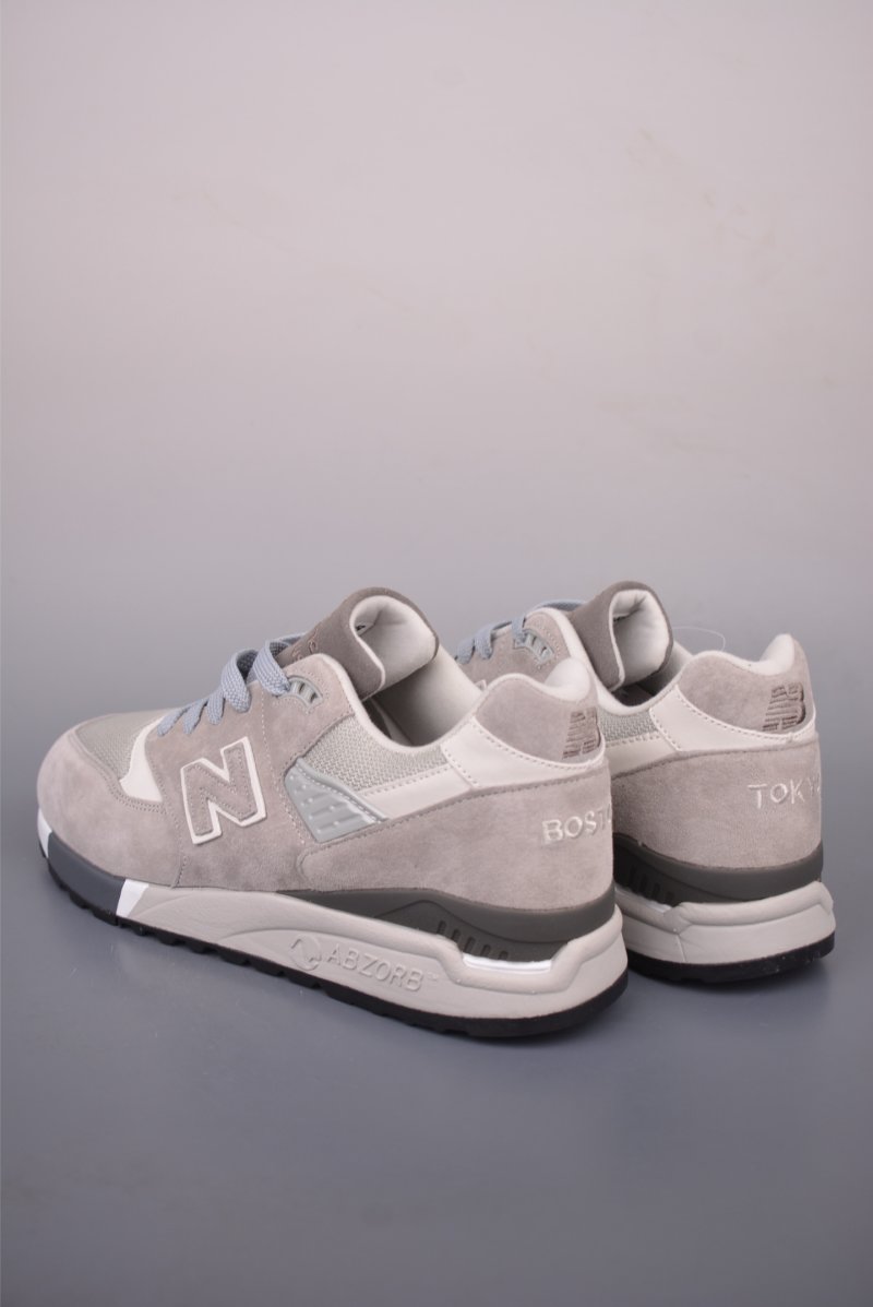 New Balance 999 view