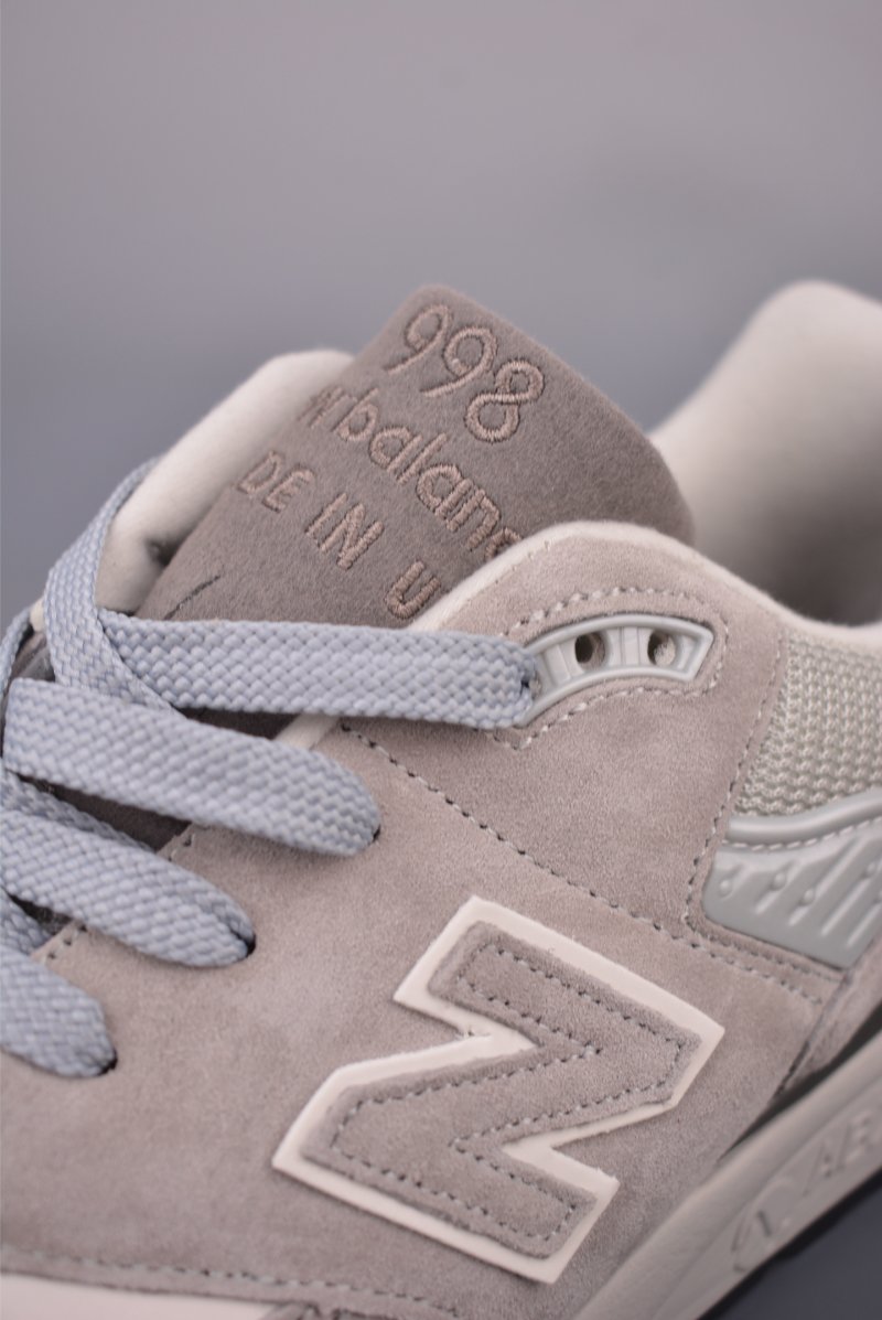 New Balance 999 view