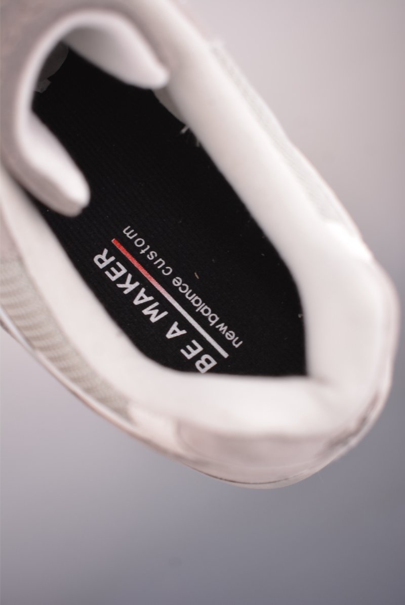 New Balance 999 view