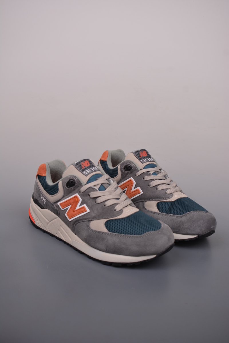 New Balance 999 view