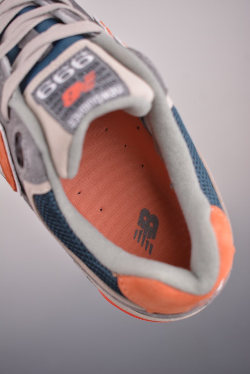 New Balance 999 view