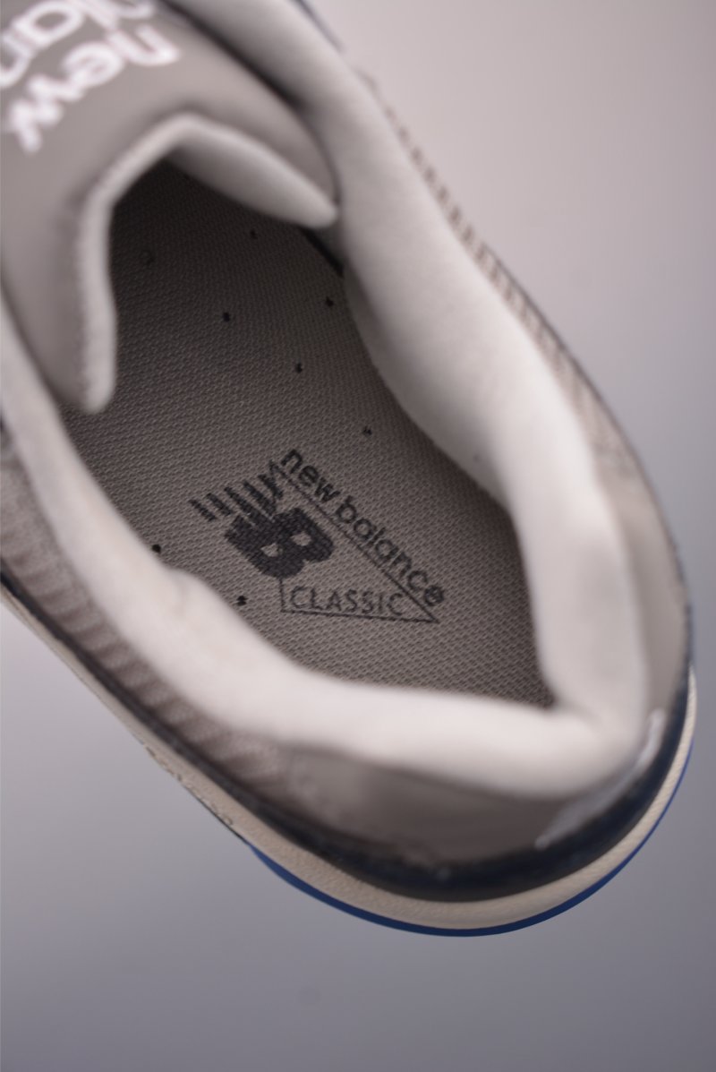 New Balance ML999 view