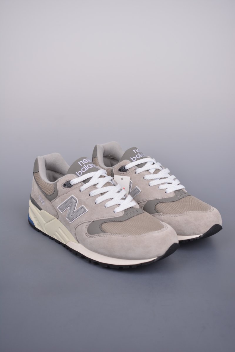 New Balance ML999 view